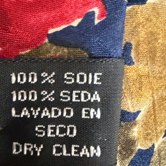 NWT Avanzata for Harry Rosen Tie Flower Pattern Made in Spain 100% Silk. - Picture 5 of 6